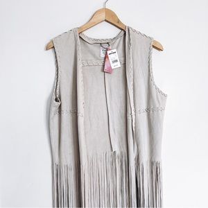 NWT Women’s Tan Fridge Vest from Bootbarn